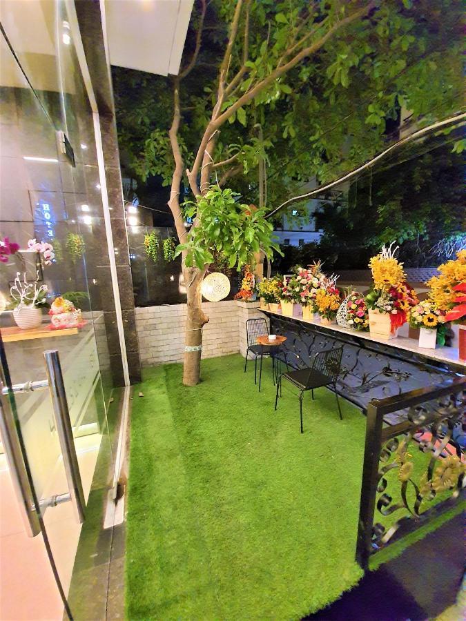 Mars & Venus Hotel Ho Chi Minh City Exterior photo